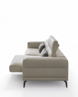 Модел Lambert. Le Comfort, Италия. Модерен италиански модулен диван с релакс механизми. Луксозна италианска мека мебел - модулни