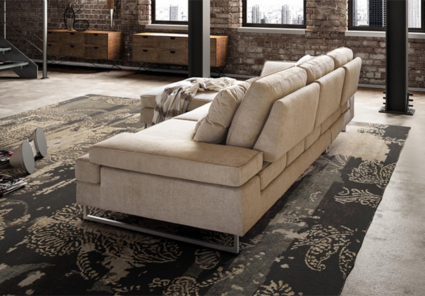 Модел Luis. Le Comfort, Италия. Модерен италиански диван с релакс механизми. Луксозна италианска мека мебел - прави, ъглови, дво