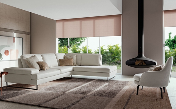 Модел Luis. Le Comfort, Италия. Модерен италиански диван с релакс механизми. Луксозна италианска мека мебел - прави, ъглови, дво