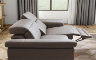 Модел Zeno. Le Comfort, Италия. Италианска модулна мека мебел с електрически релакс механизми. Модерно италианско обзавеждане за