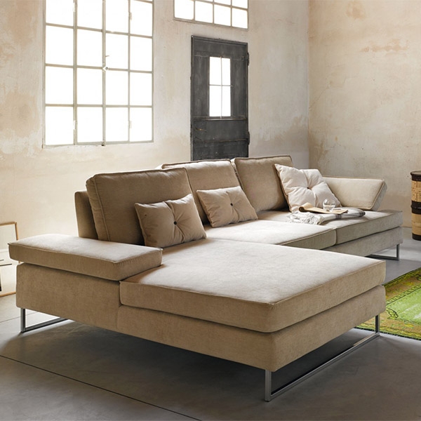 Мека мебел с механизми за промяна дълбочината на сядане модел Luis. Le Comfort, Италия. 