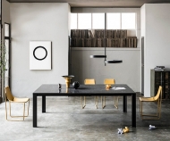 Ìîäåë Marcopolo. Ïðîèçâîäèòåë Midj, Èòàëèÿ. Ëóêñîçíà èòàëèàíñêà ðàçòåãàòåëíà ìàñà ñ îñíîâà îò ìåòàë. Ïëîò îò ñòúêëî,ìðàìîð è äðó