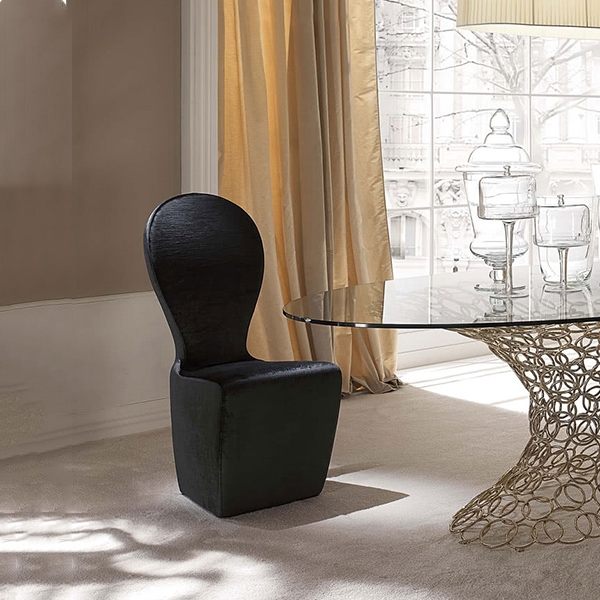 Mondrian, Cantori. Луксозен италиански изцяло тапициран трапезен стол с метална структура и кожена или текстилна дамаска.