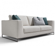 Модел Loman, производител Musa, Италия. Модерен италиански модулен диван с механизъм за промяна на ъгъла на облегалката. Модерни