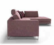 Модел Loman, производител Musa, Италия. Модерен италиански модулен диван с механизъм за промяна на ъгъла на облегалката. Модерни