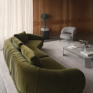 Модел Crumble. Производител - Nicoline, Италия. Луксозна италианска модулна мека мебел. Модерни италиански дивани, кресла, табур