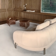 Модел Crumble. Производител - Nicoline, Италия. Луксозна италианска модулна мека мебел. Модерни италиански дивани, кресла, табур