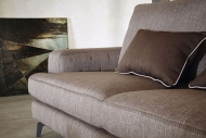 Модел Nixon. Le Comfort, Италия. Модерен италиански модулен диван с изцяло сваляща се тапицерия. Луксозна италианска мека мебел 