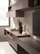 Êîìïîçèöèÿ Day 12. Ïðîèçâîäèòåë Orme, Èòàëèÿ. Ëóêñîçíà èòàëèàíñêà õîëíà êîìïîçèöèÿ. Ìîäåðíè èòàëèàíñêè øêàôîâå, ñêðèíîâå, áèáëèî