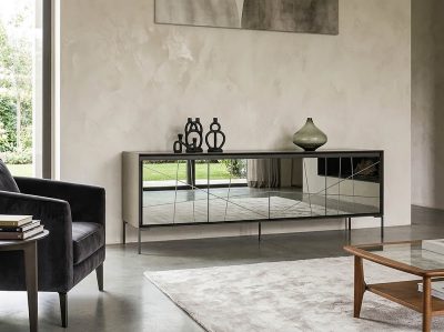 Модел Neck. Производител Presotto, Италия. Луксозен италиански скрин с огледални врати. Висок клас италиански скринове за дневна