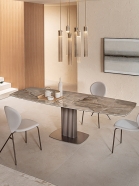 Модел Onda. Производител Riflessi, Италия. Луксозна италианска маса за трапезария с фиксиран или разтегателен плот. Модерни итал