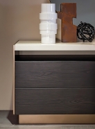 Модел Boston. Производител Shake Design, Италия. Модерен италиански скрин за спалня. Луксозно италианско спално обзавеждане - сп