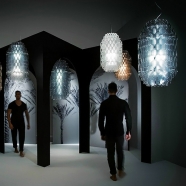 Модел Chantal. Производител Slamp, Италия. Луксозна италианска висяща лампа. Модерни италиански осветителни тела за всекидневна,