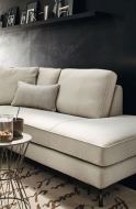 Модел Spencer. Le Comfort, Италия. Модерни, модулни италиански дивани с текстилна тапицерия. Луксозна италианска мека мебел - пр