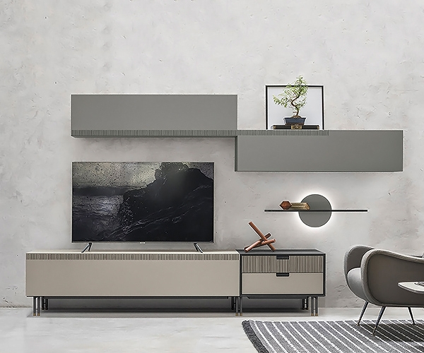 TI 104, Tomasella. Ëóêñîçíè èòàëèàíñêè ìîäóëíè õîëíè ñåêöèè.