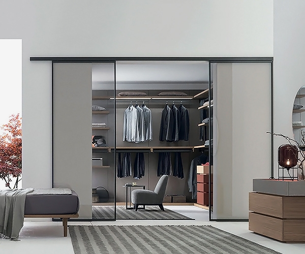 Practical 02, Tomasella. Ìîäåðíè èòàëèàíñêè ìîäóëíè ìåáåëè çà ãàðäåðîáíî ïîìåùåíèå.