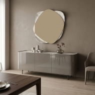 Модел Clyde, производител - Tonin Casa, Италия. Модерен италиански скрин за дневна или трапезария с изчистени линии. Луксозни ит