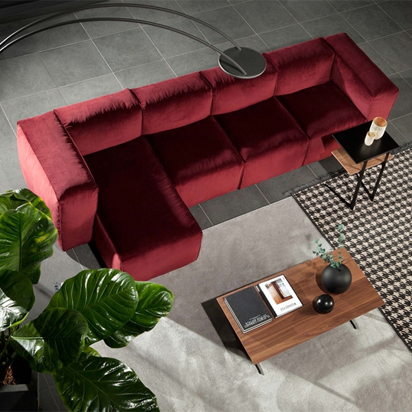 Astoria, Tonin Casa. Модерен италиански ъглов диван с тапицерия от кожя, еко кожа или текстил.