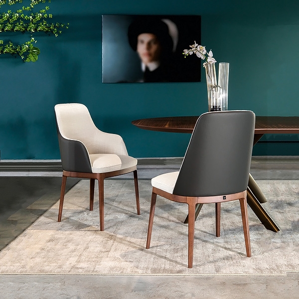 Cleo, Tonin casa. Модерен италиански стол за трапезария. Вариант с или без подлакътници.