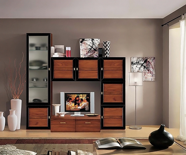 Êîëåêöèÿ Roma V, Vaccari Cav. Giovanni. Ëóêñîçíè èòàëèàíñêè ñåêöèè çà äíåâíà â êëàñè÷åñêè ñòèë.