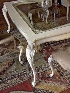 Колекция Giulietta. Производител Volpi, Италия. Класически италиански мебели за трапезария. Луксозни трапезни маси, столове, скр