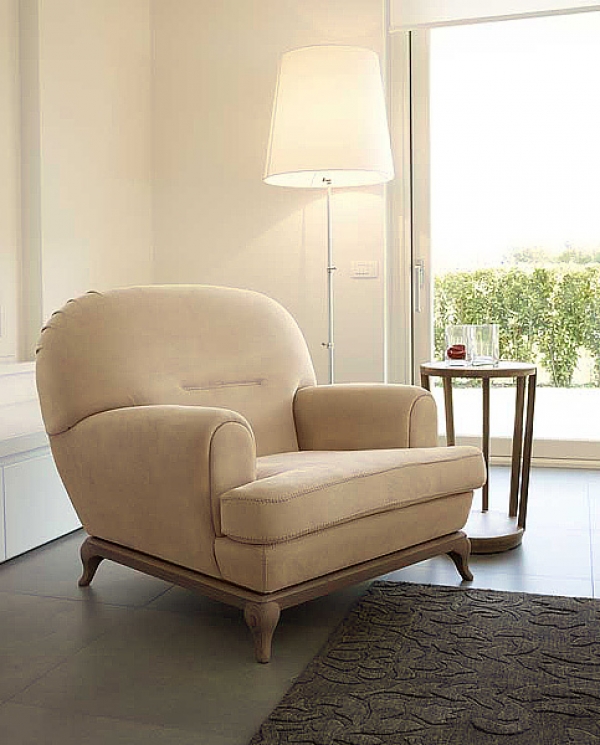 Модел Massenet. Производител Volpi, Италия. Луксозна италианска мека мебел. Модерни италиански дивани и кресла с тапицерия от ко